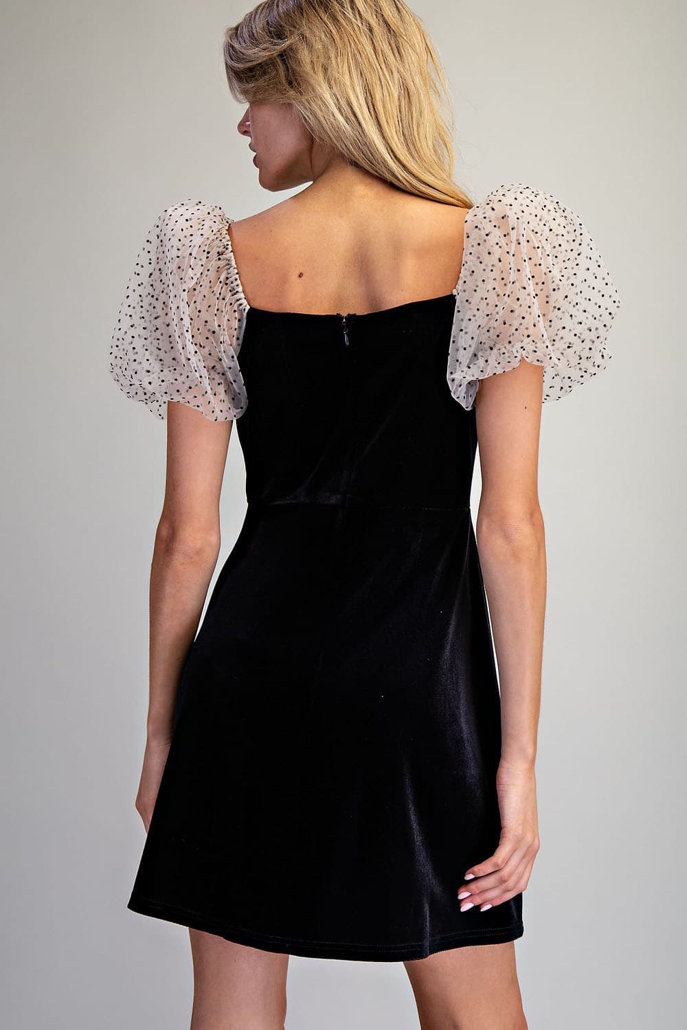 DH12806 - BLACK