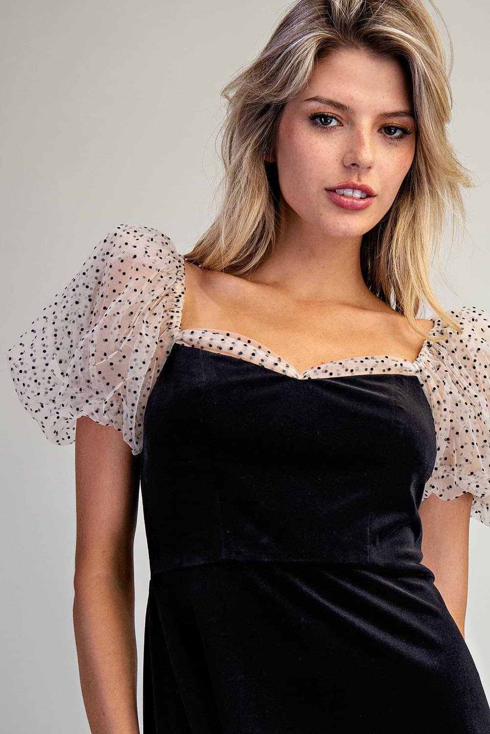 DH12806 - BLACK