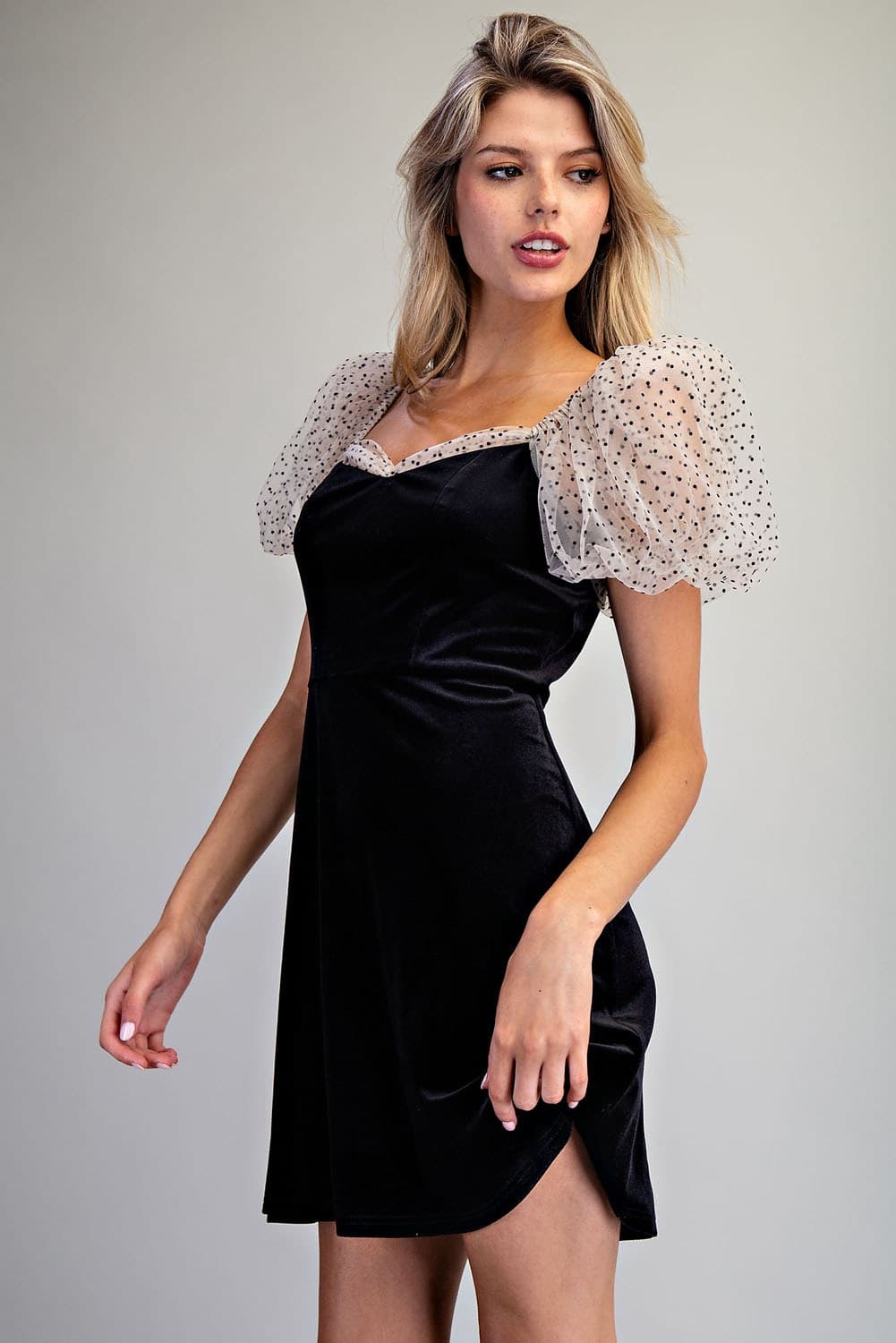 DH12806 - BLACK