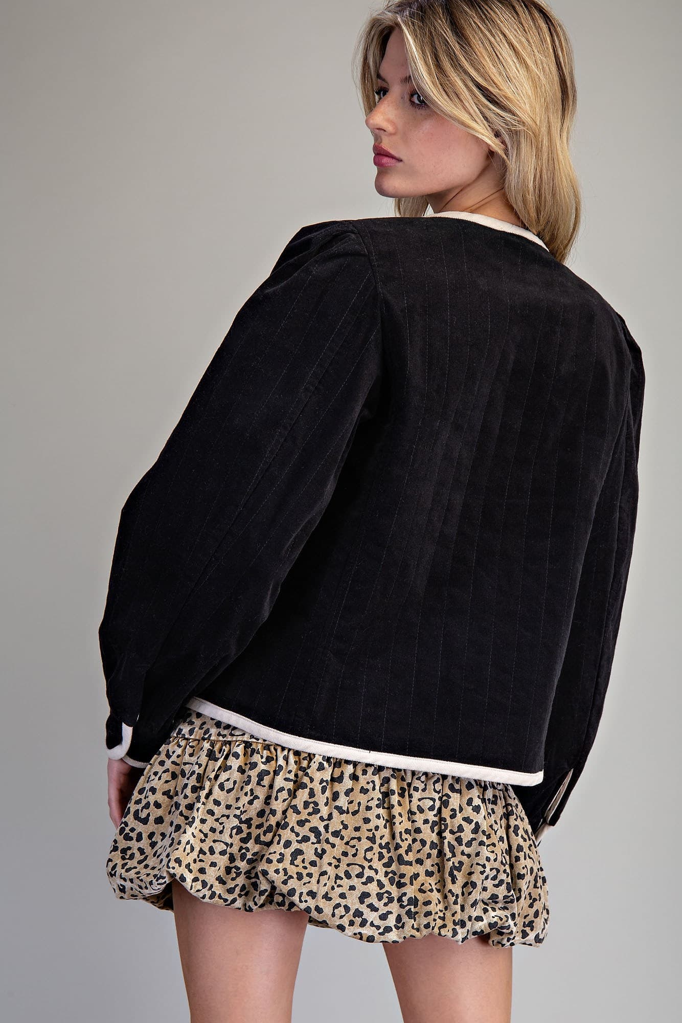 JK14189 - BLACK
