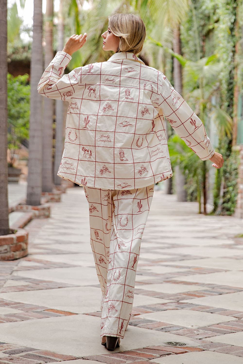 TH15132 - CHERRYWOOD CREAM