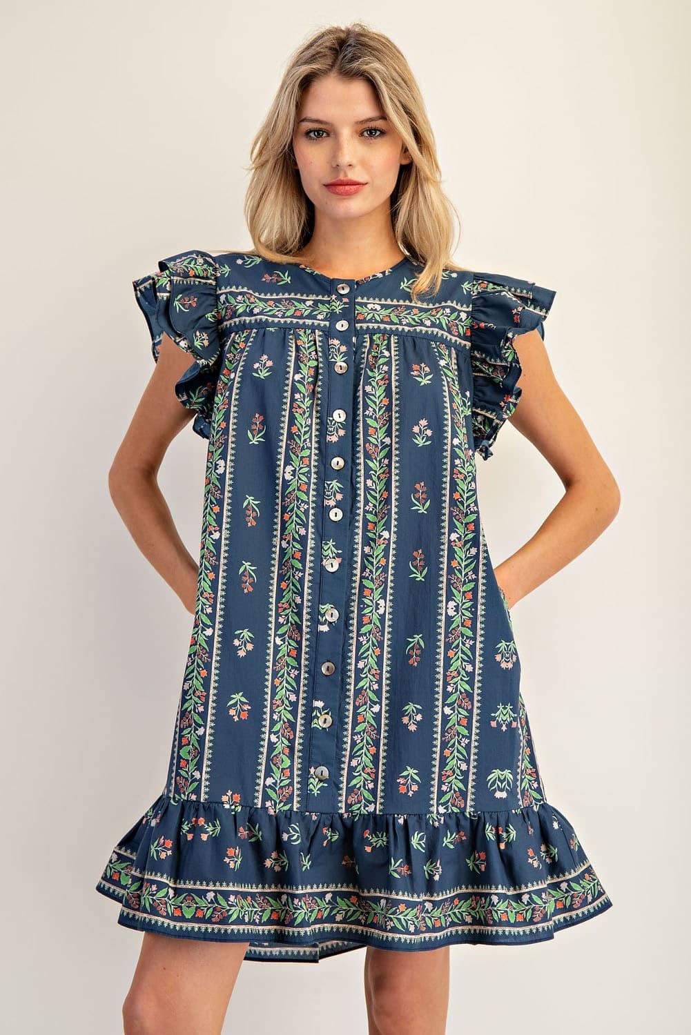 DH15175 - MIDNIGHT GARDEN