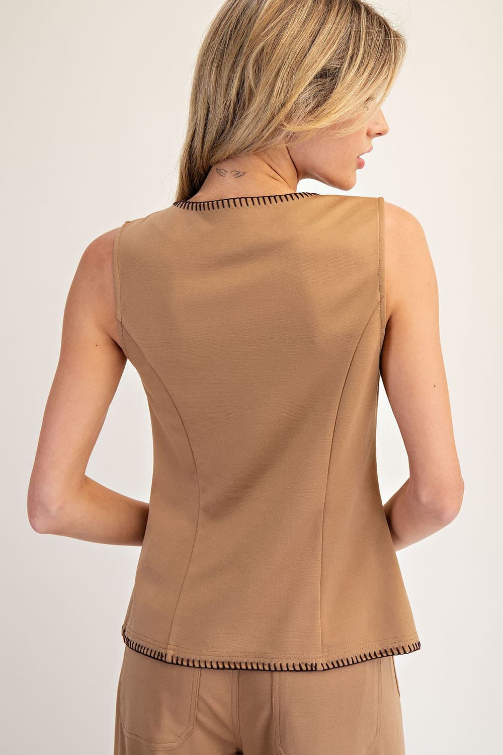 JH15243 - MOCHA MOUSSE
