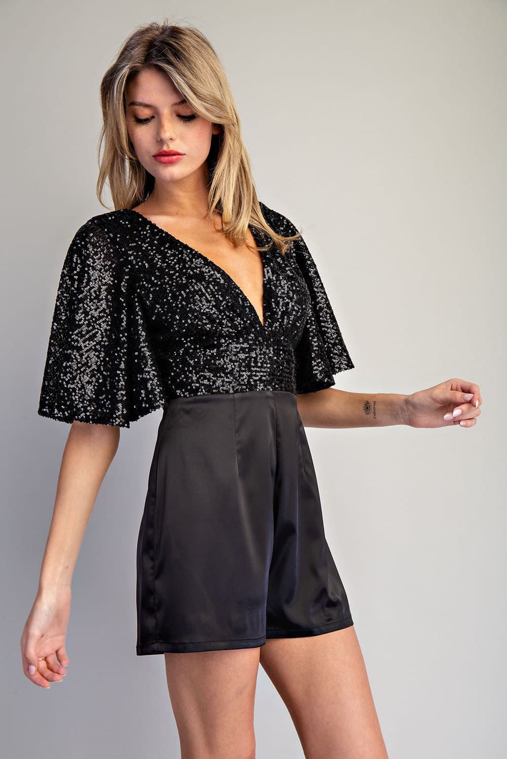 BK11216 - BLACK