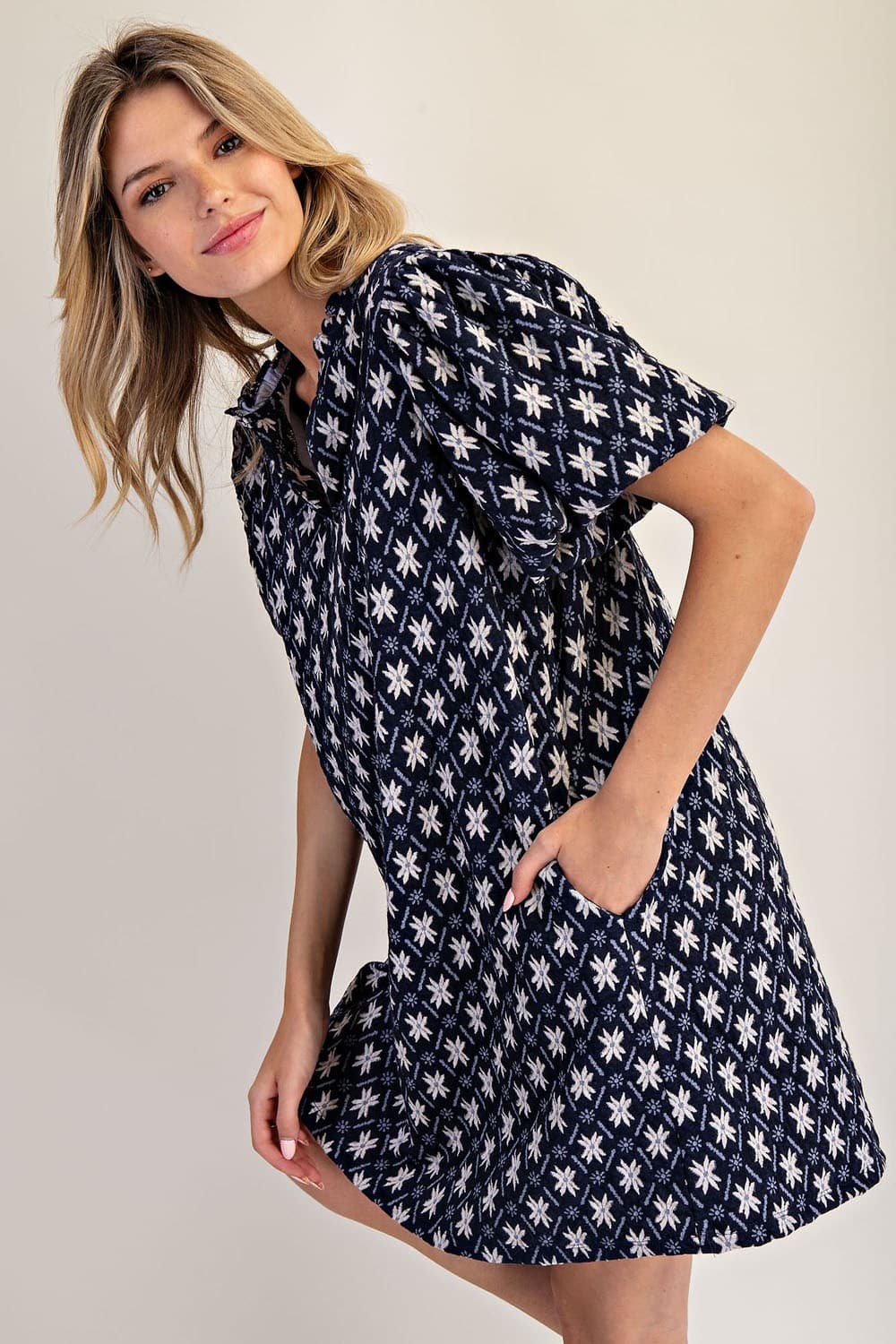 DH15227 - NAVY