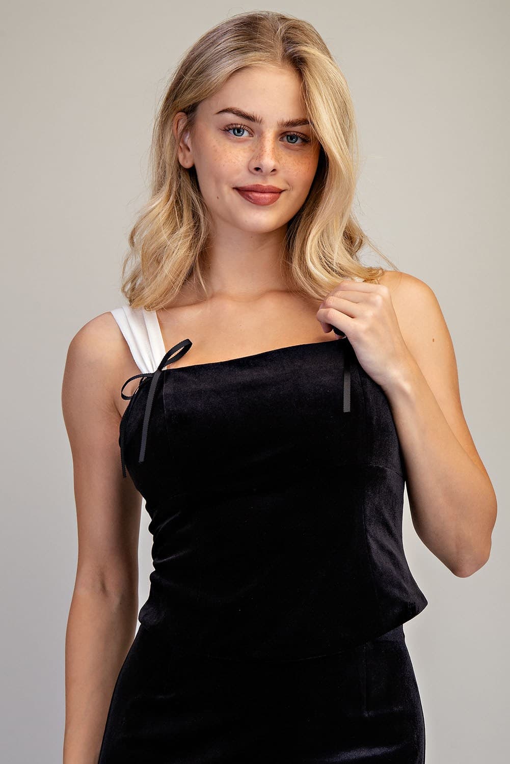 TH12797 - BLACK