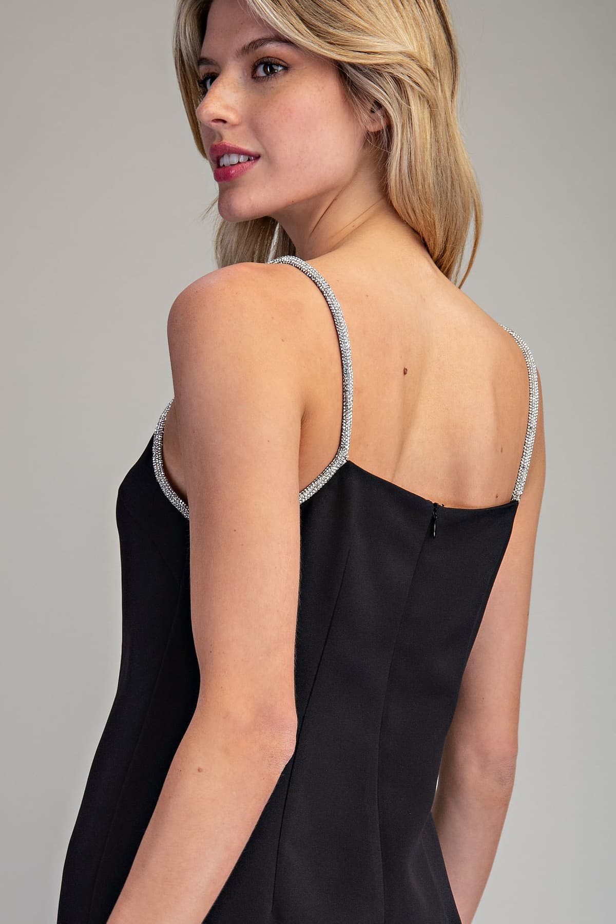 DK14654 - BLACK