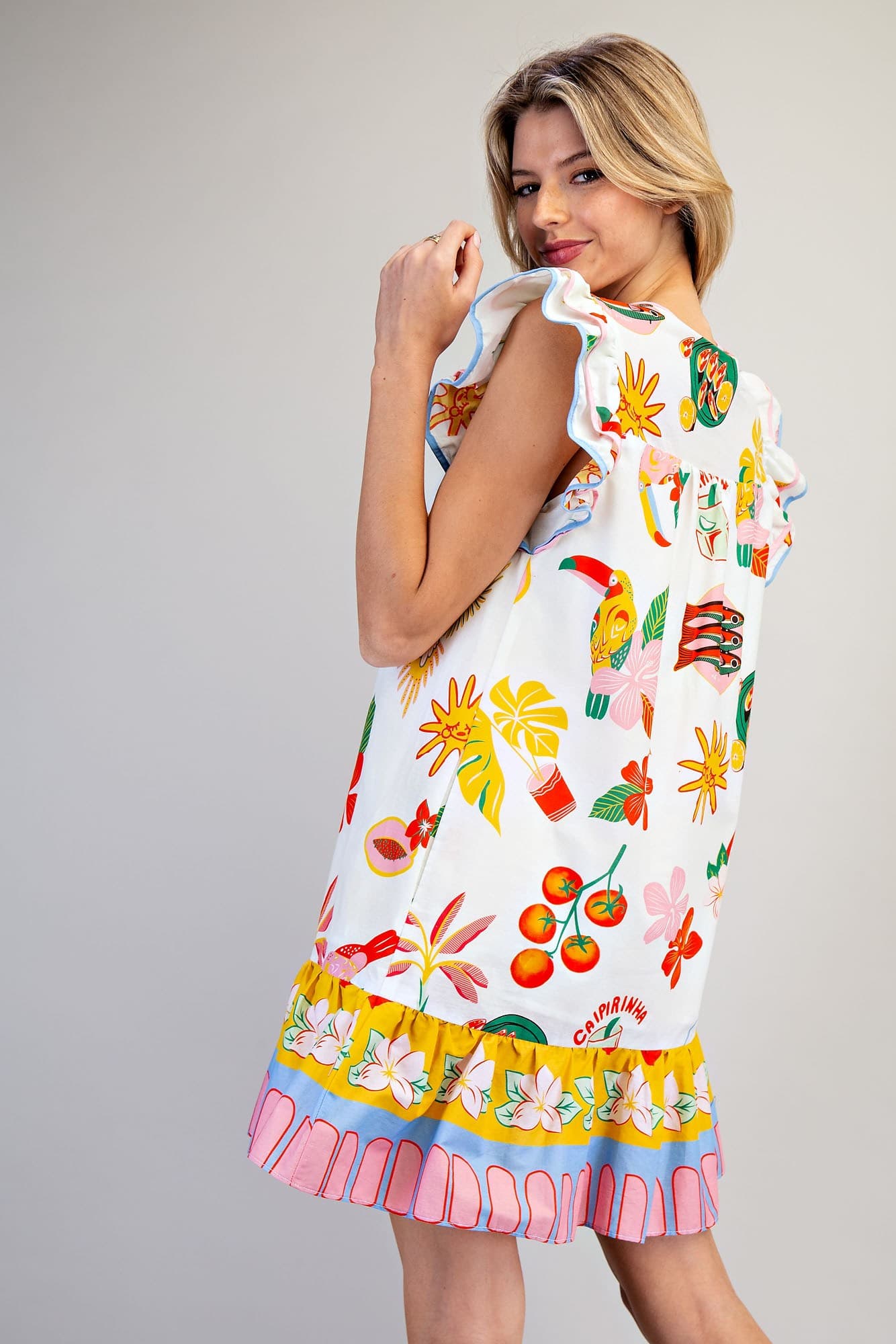 DH15246 - TROPIC PICNIC