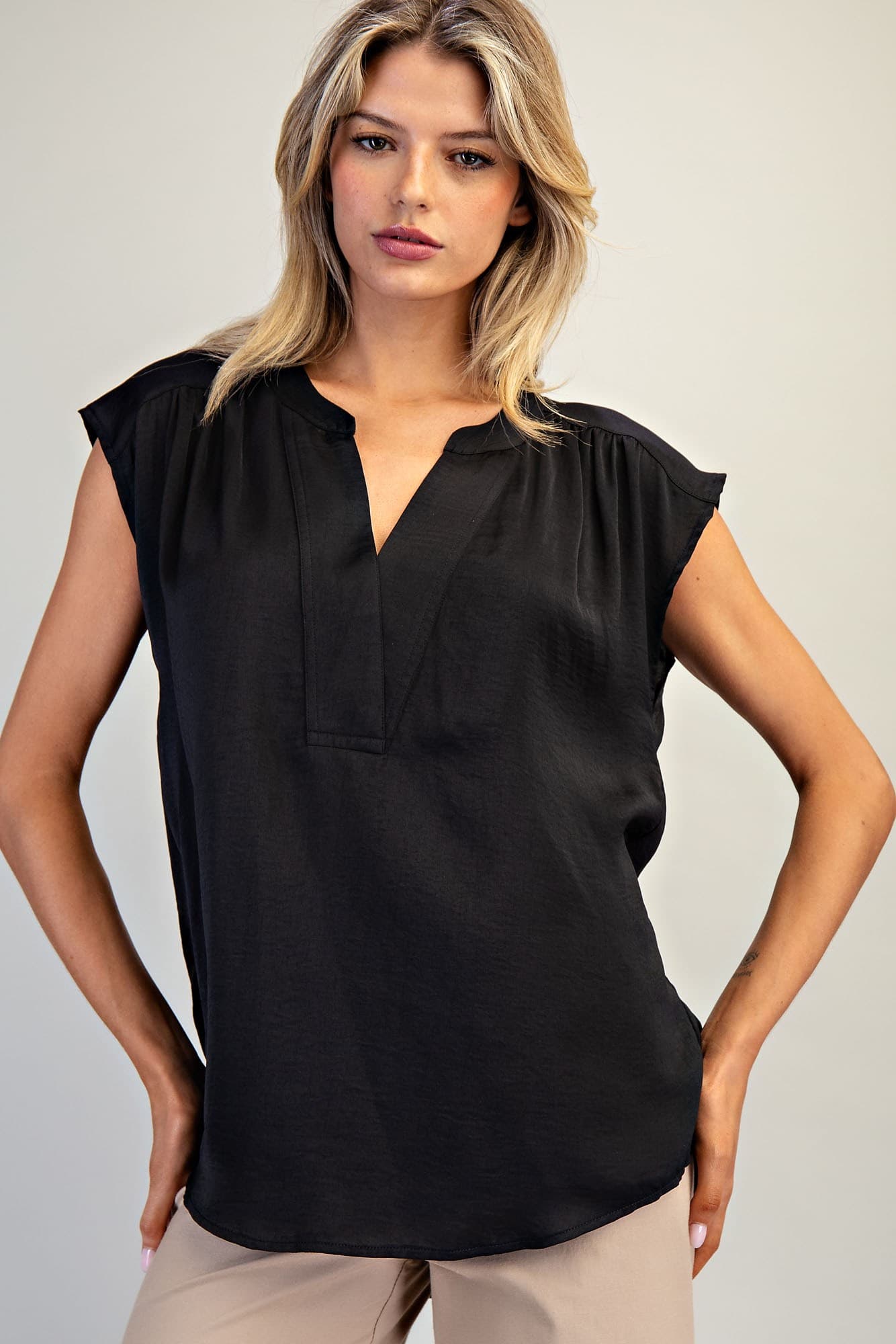 TK14702 - BLACK