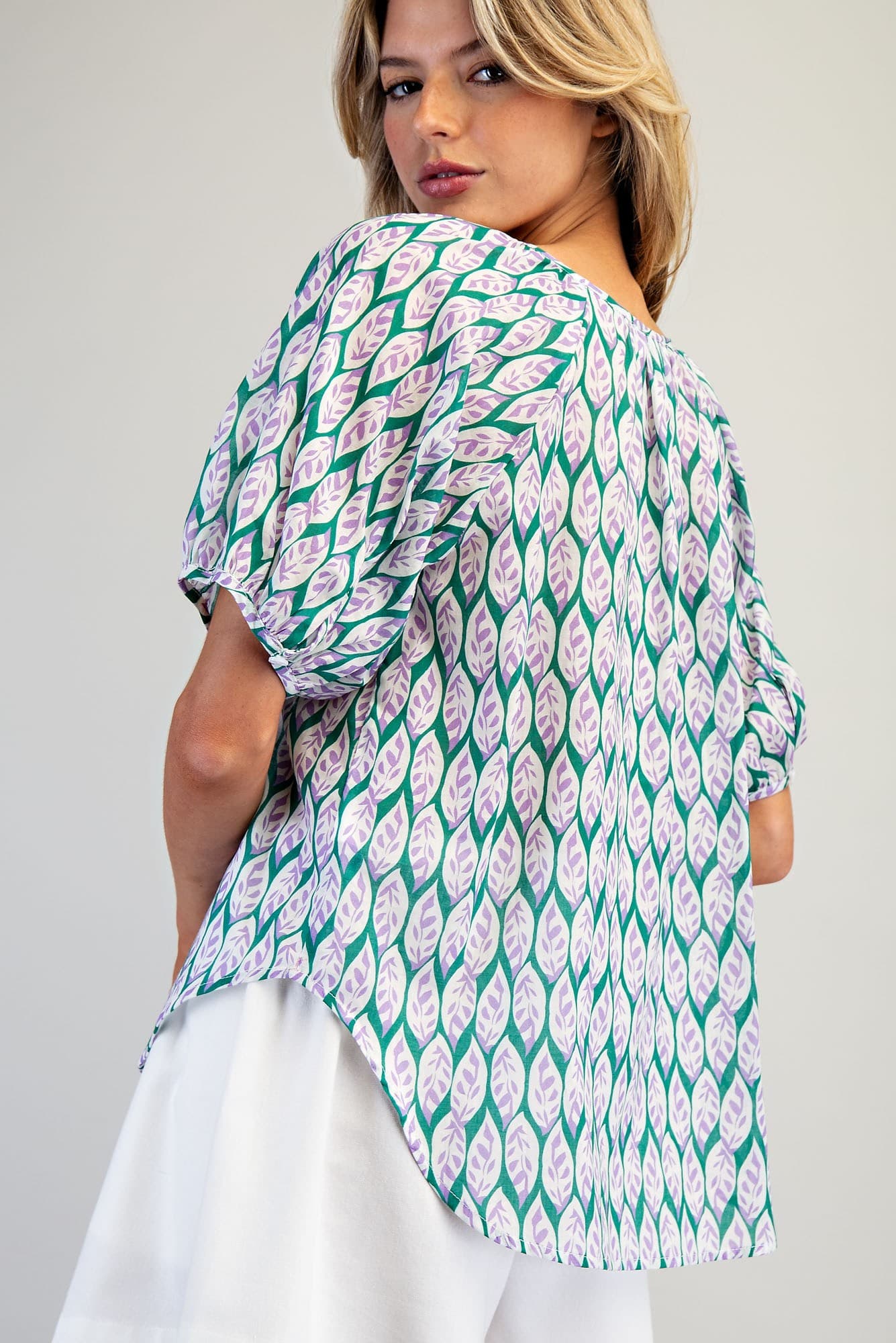 TK14701 - LILAC LEAF