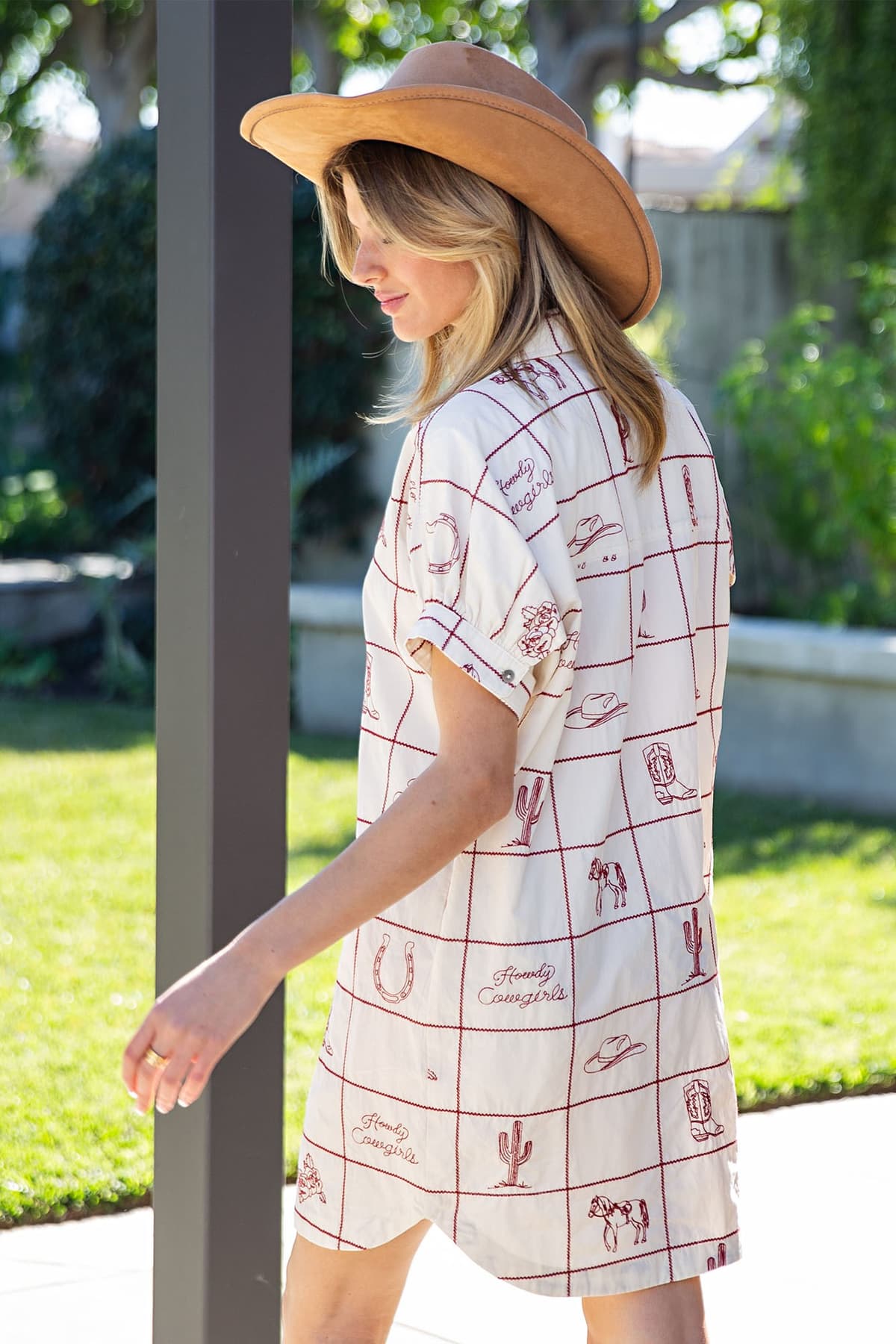 DH15369 - CHERRY WOOD CREAM