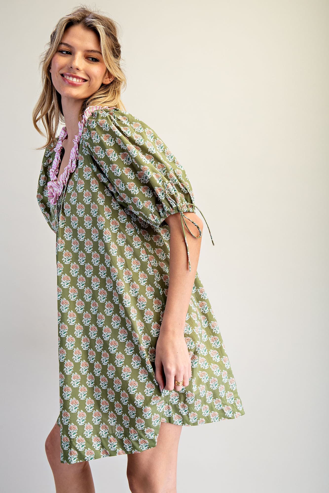 DK14688 - LOVELY OLIVE