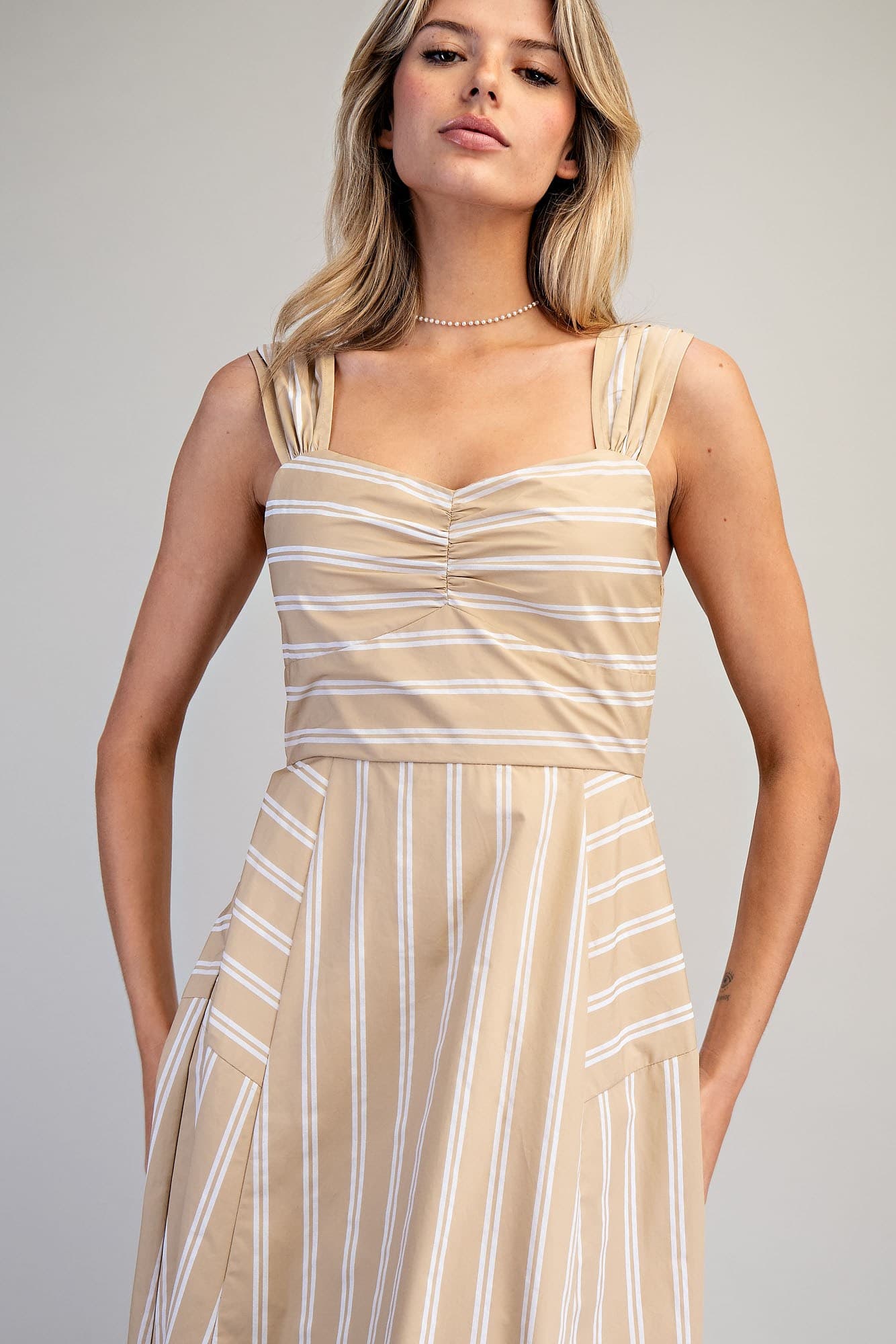 DK14684 - TAUPE