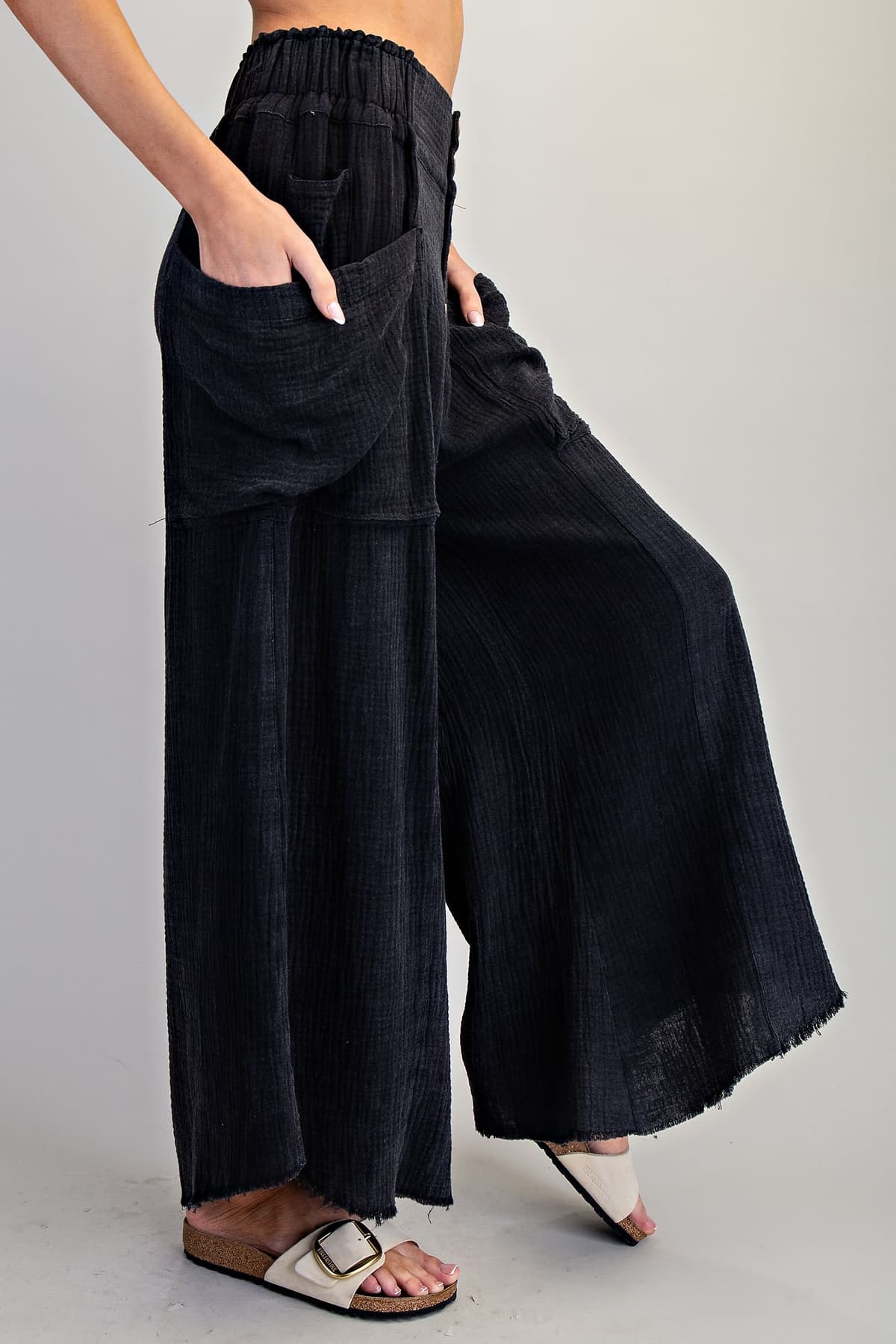 PK14714 - ASH BLACK