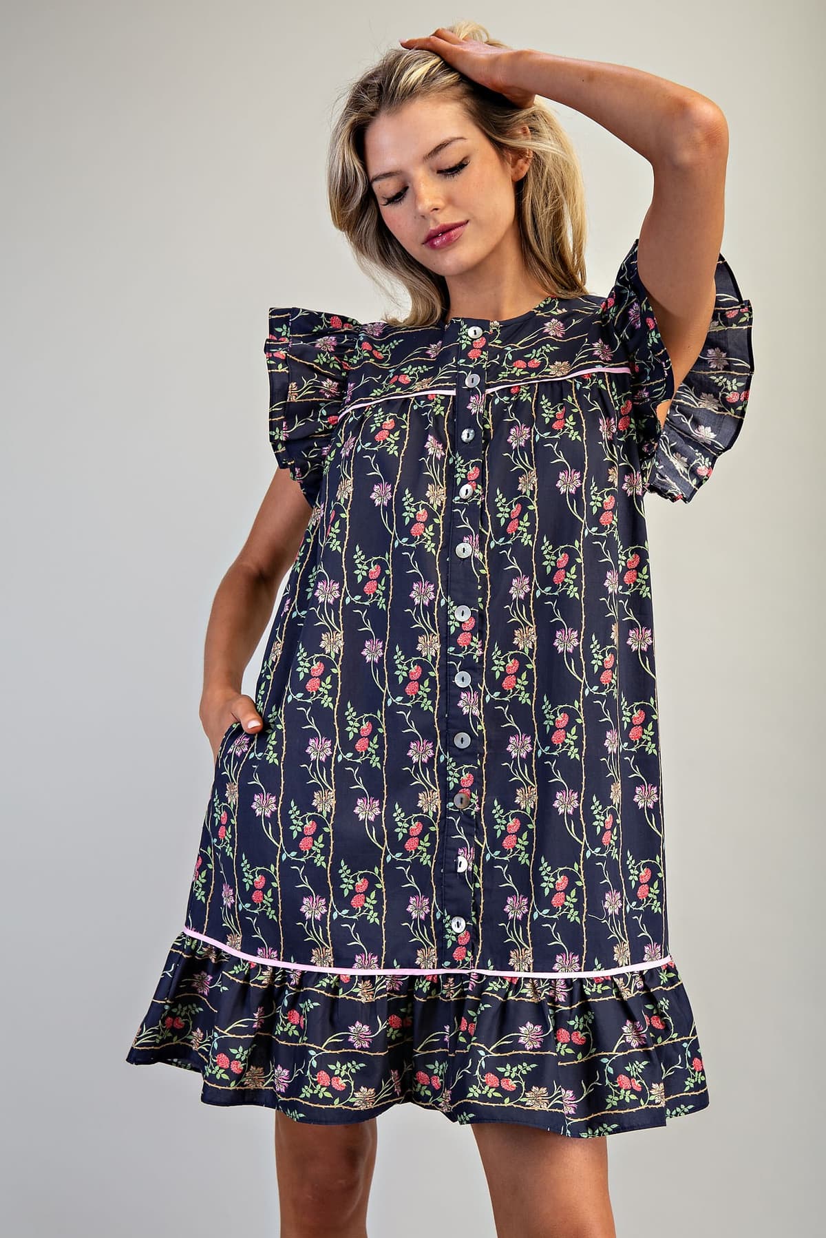 DH15370 - NAVY