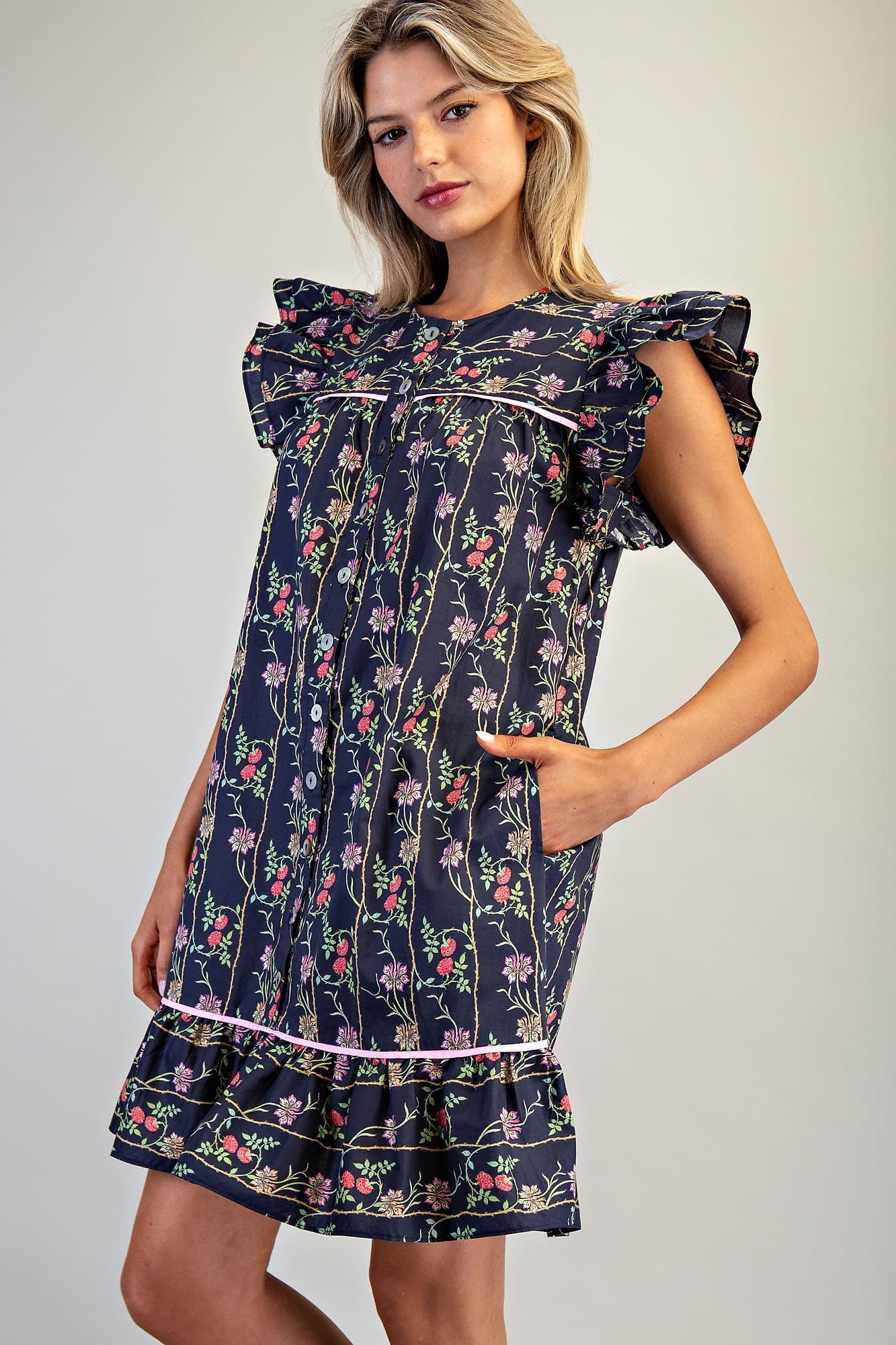 DH15370 - NAVY