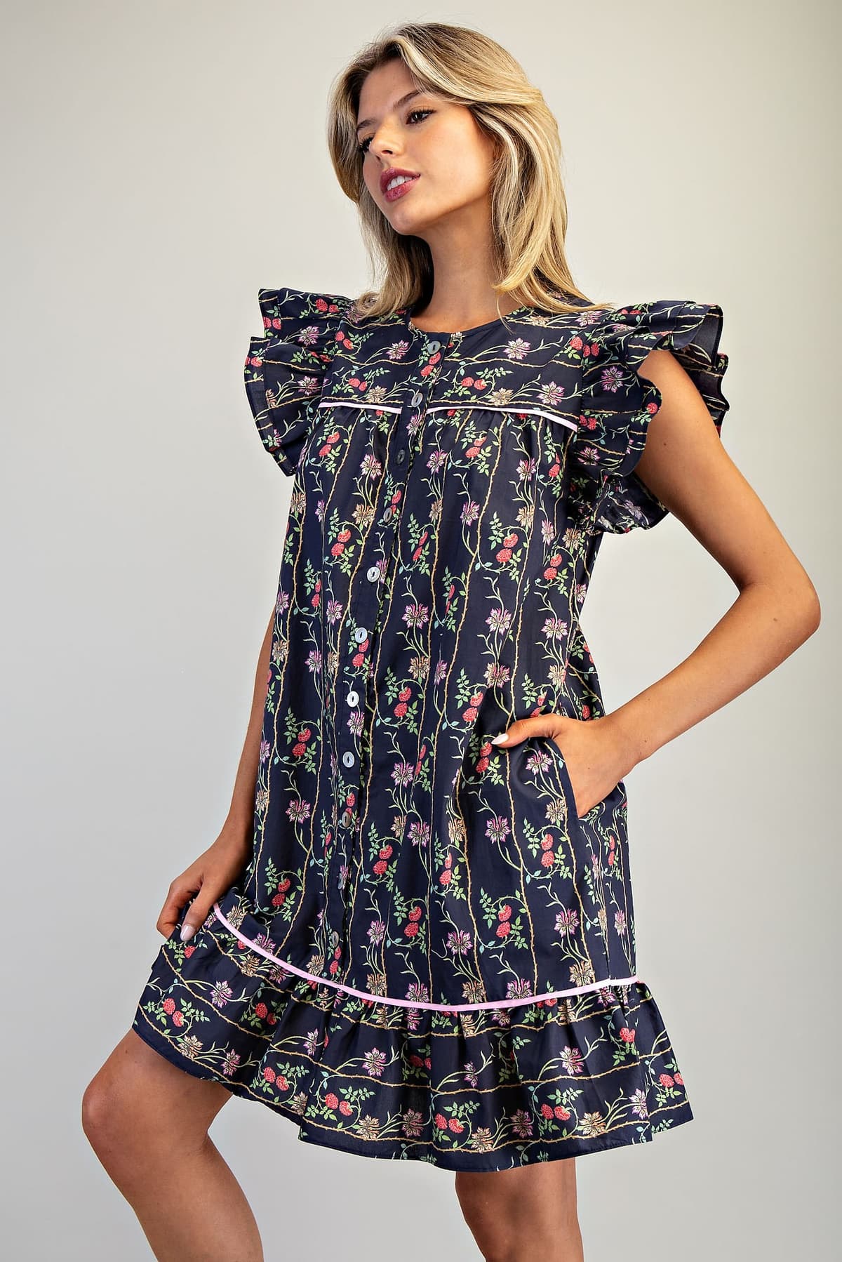 DH15370 - NAVY