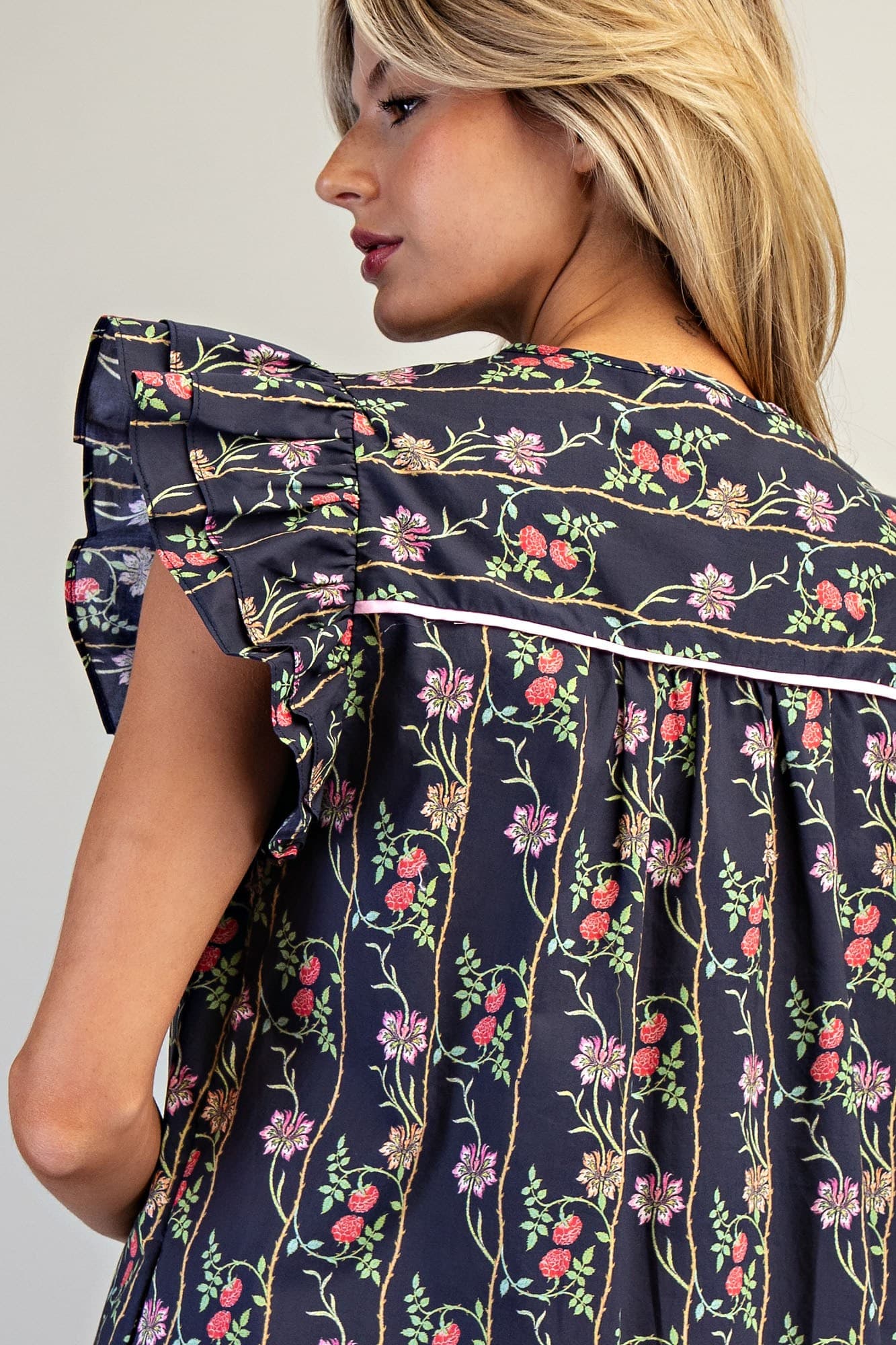 DH15370 - NAVY