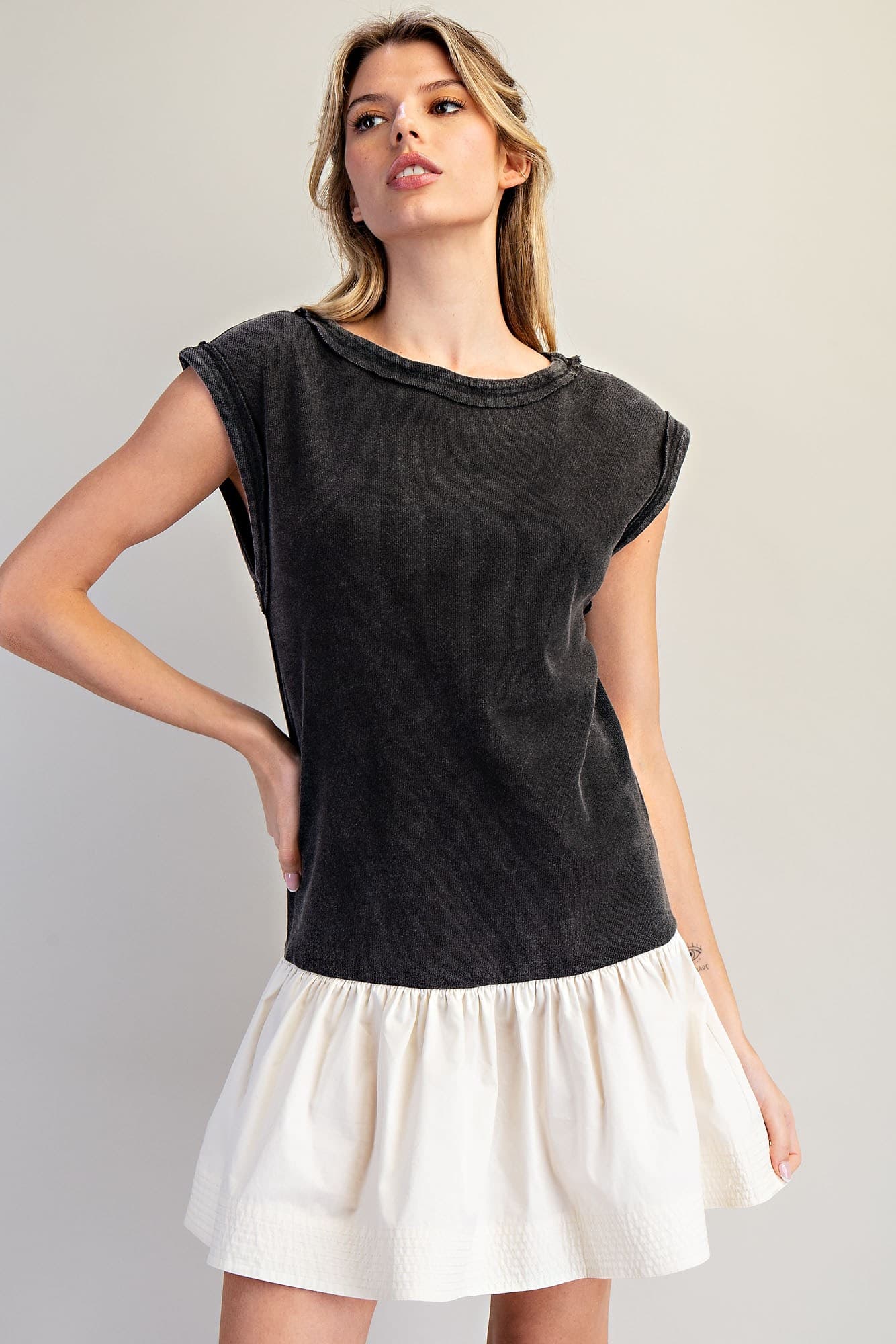 DK14686 - BLACK