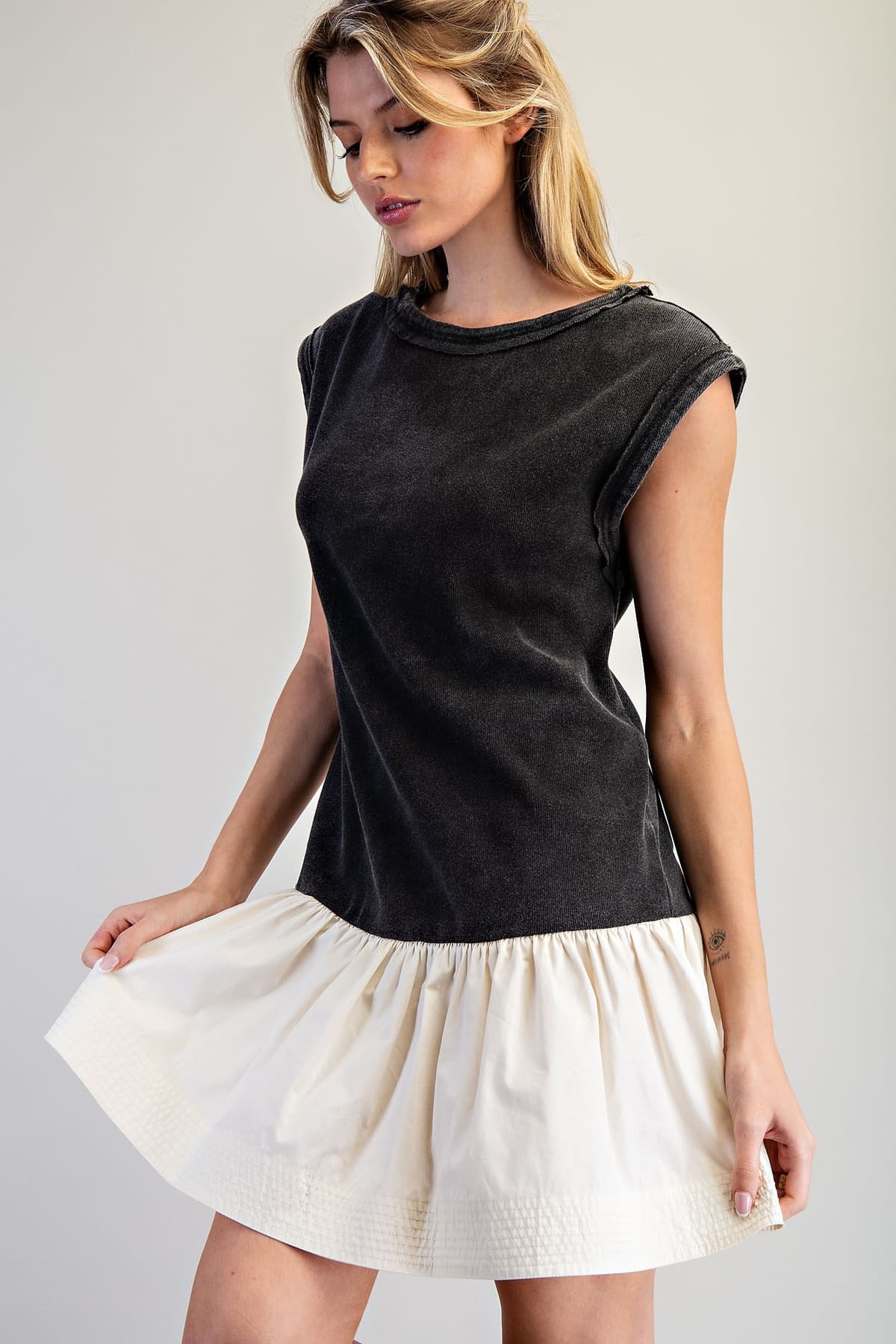 DK14686 - BLACK