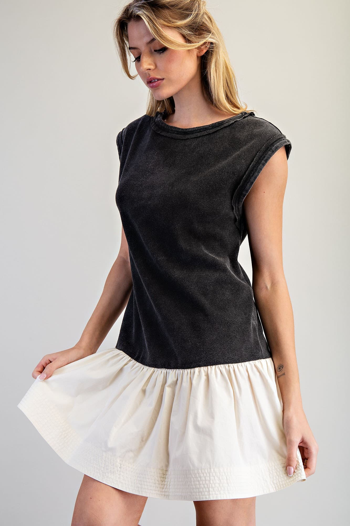 DK14686 - BLACK