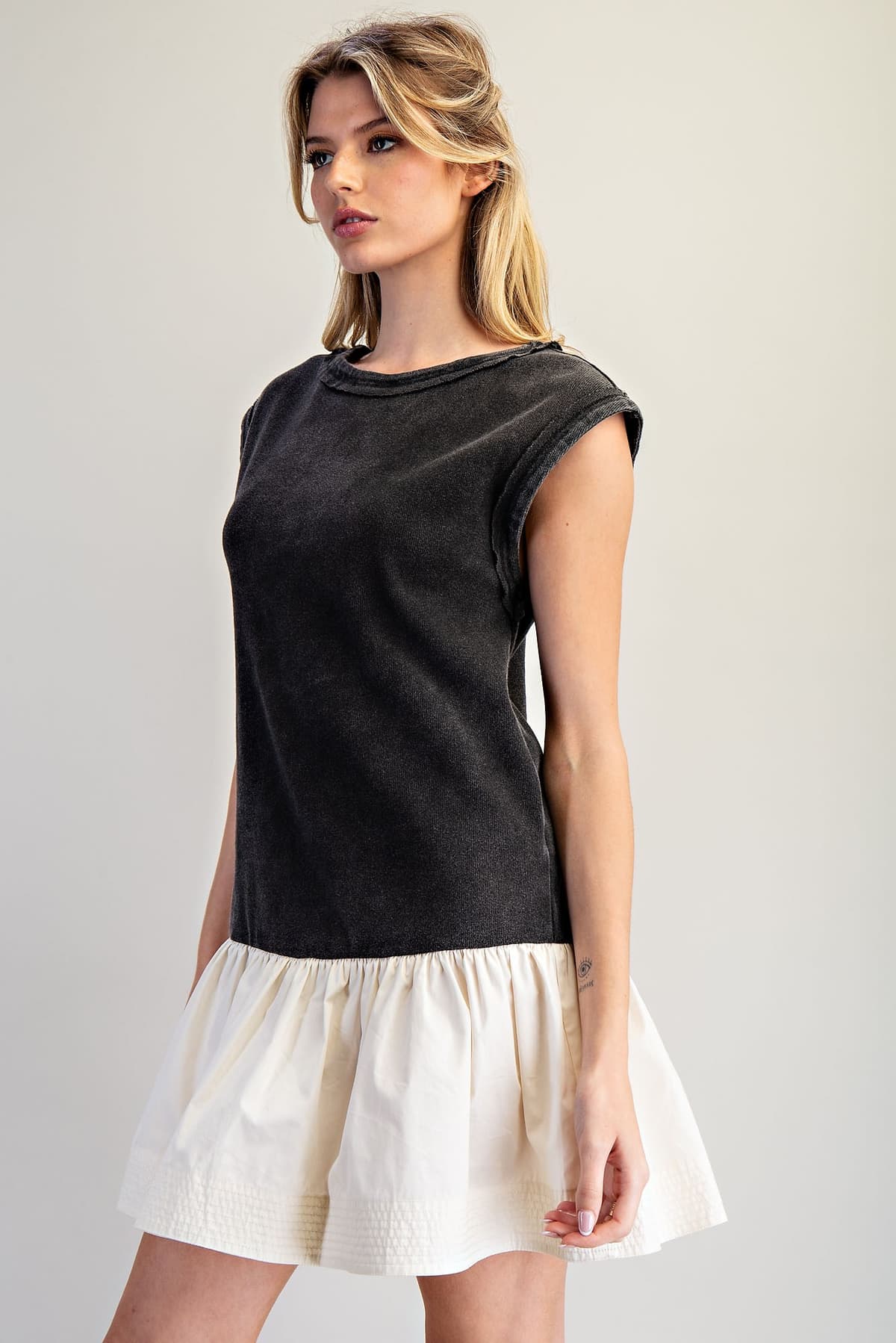 DK14686 - BLACK
