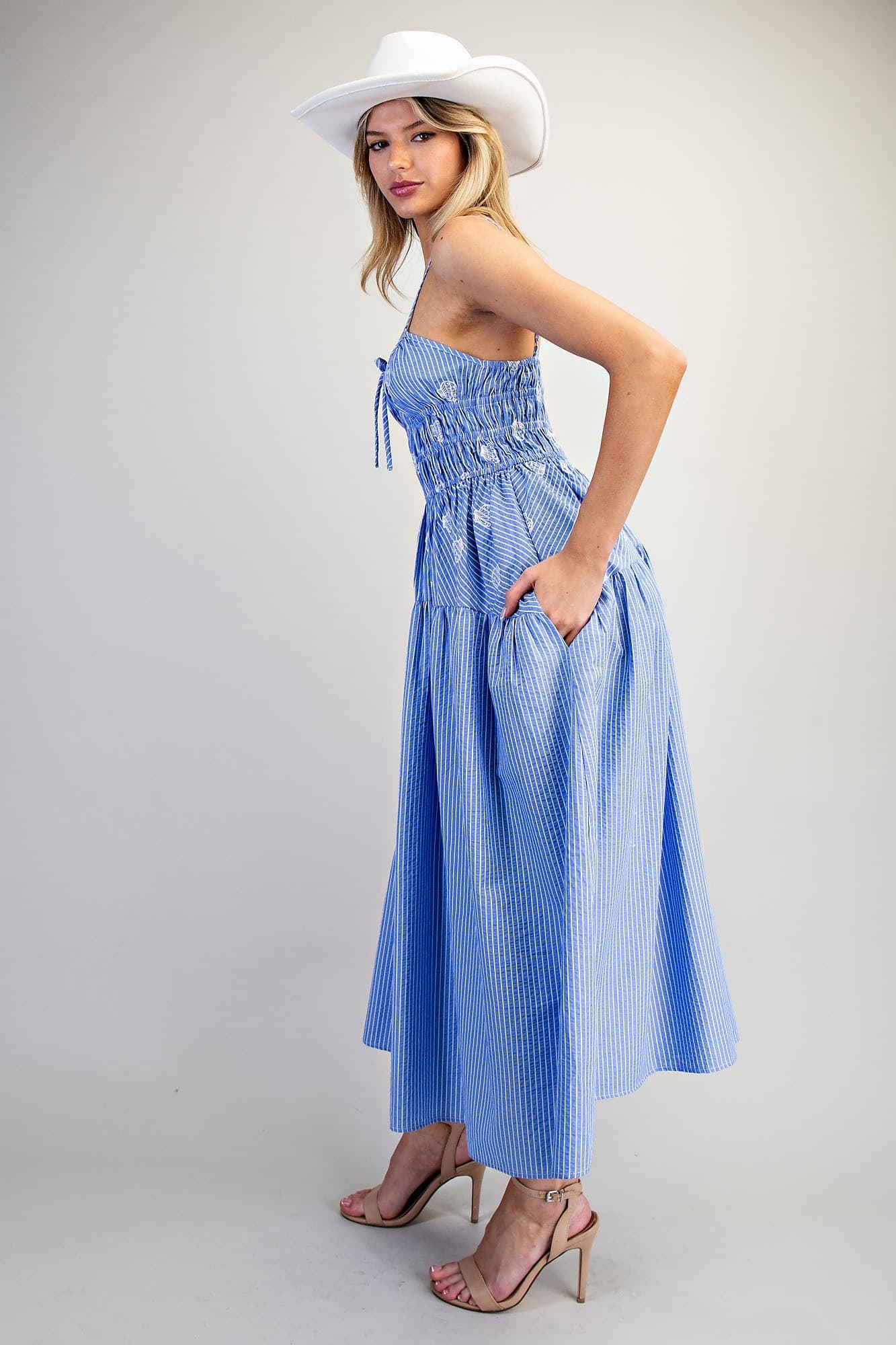 DH15352 - BLUE SHELL