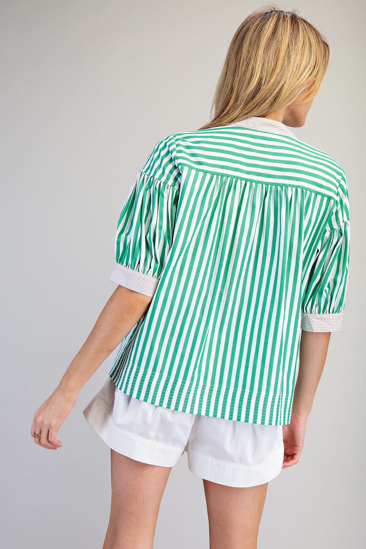 TH15501 - GREEN GLOW